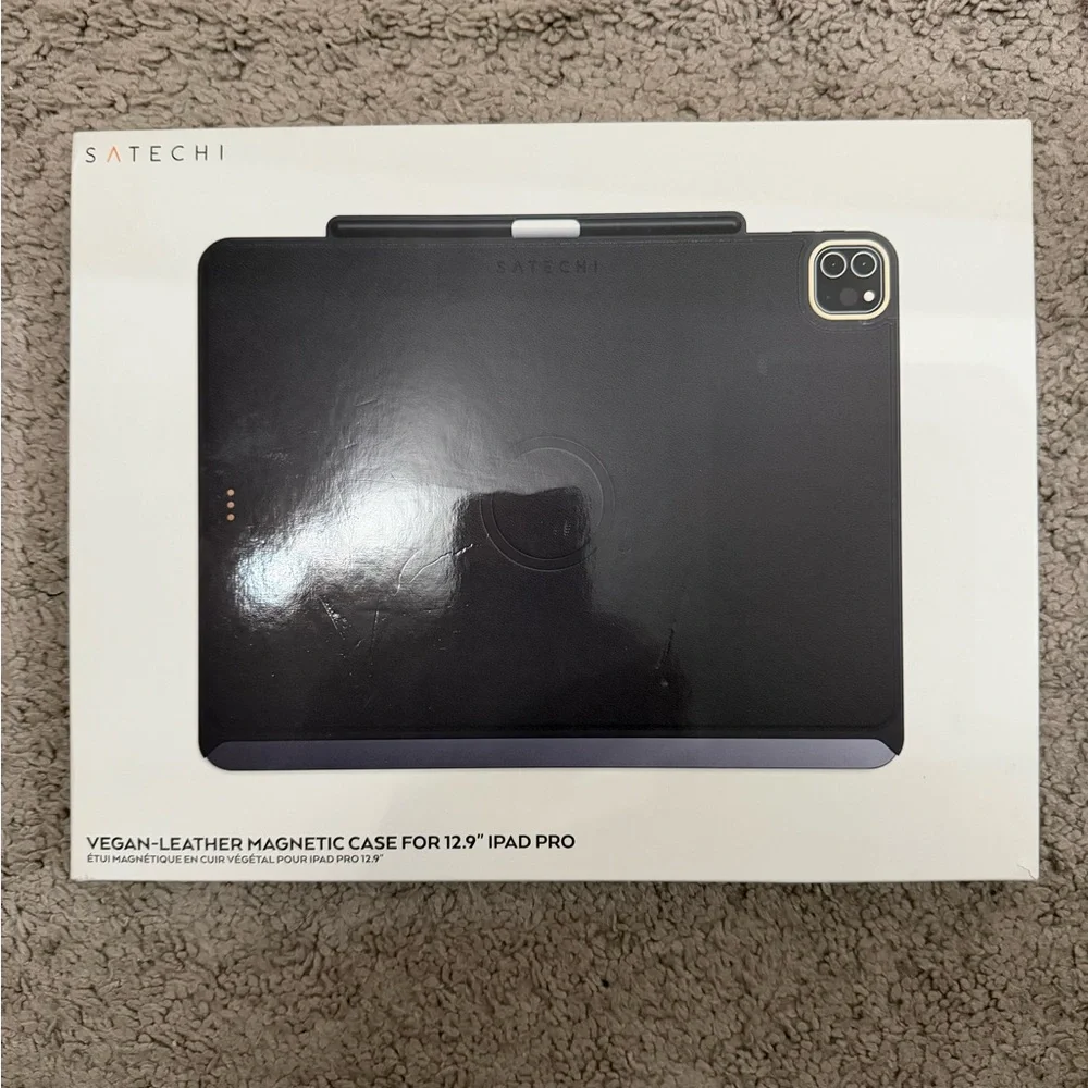 Satechi Vegan Leather Magnetic iPad Pro Case